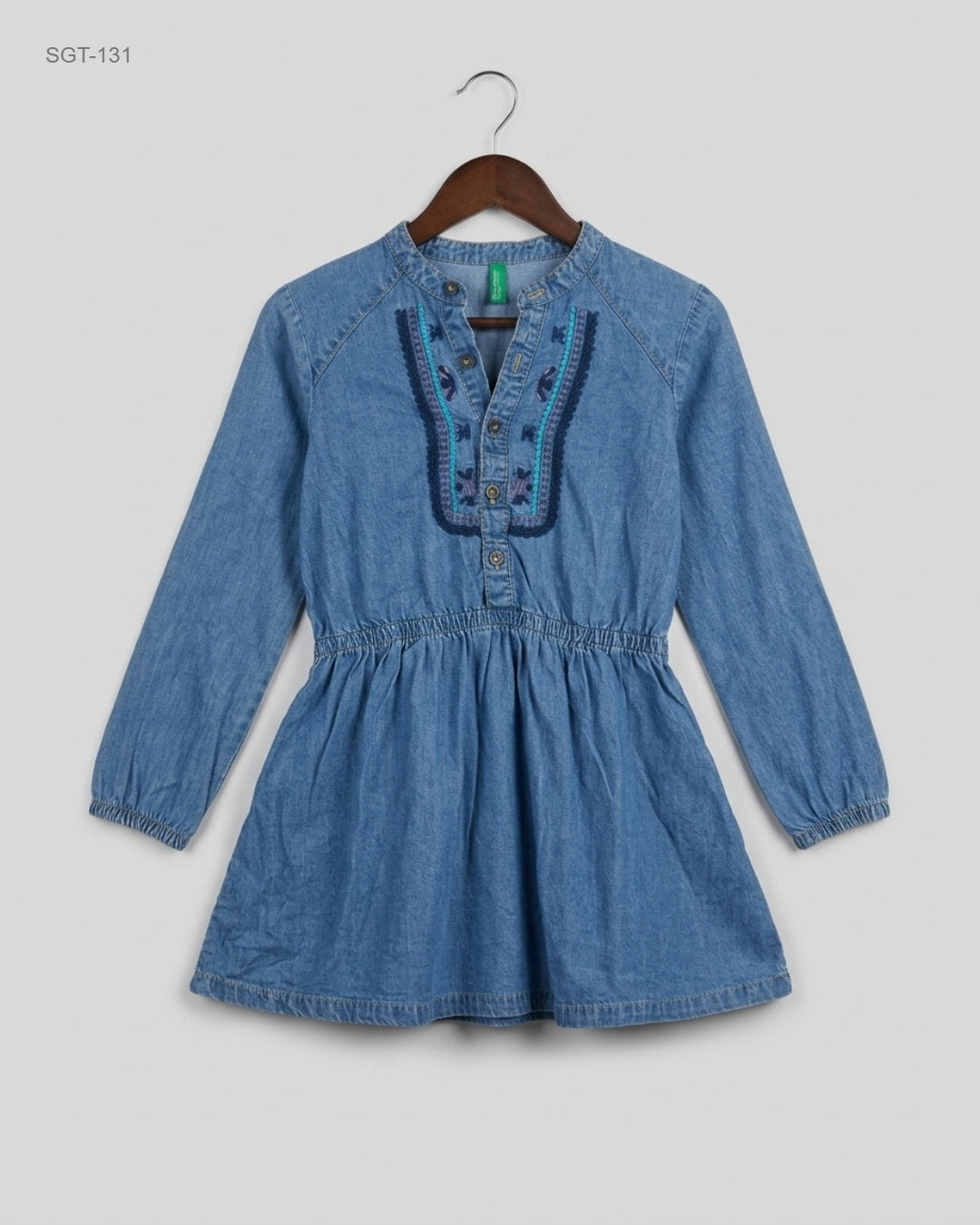 UNKNOWN (SGT-131) Embroidered Denim Dress