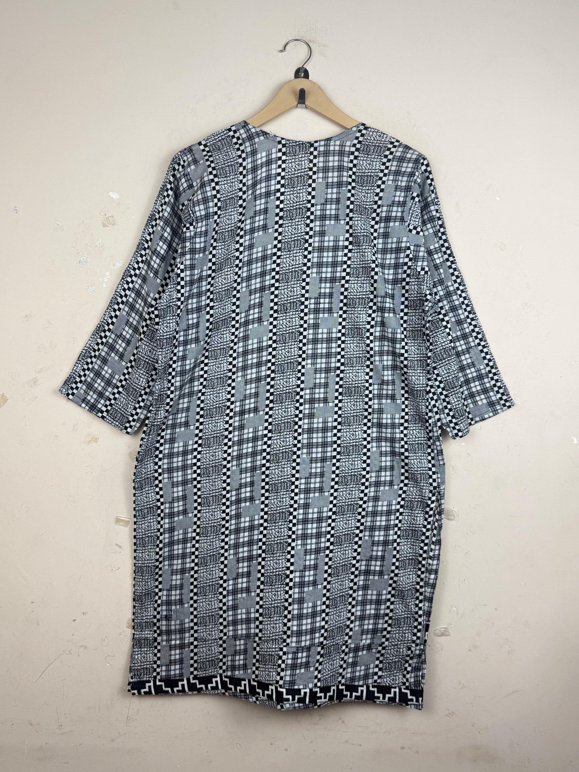 Buy Premium Summer Kurti in Black & White Lawn by CUT LABEL for Womens | OTS Thrift Store Pakistan