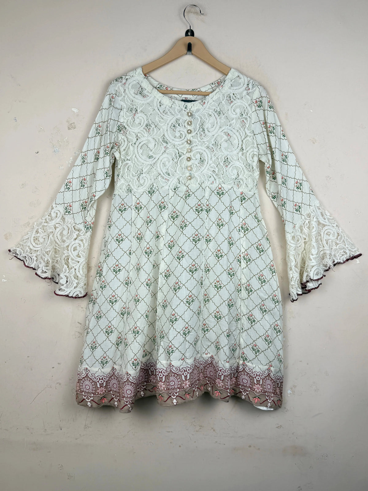 UNKNOWN Off White Summer Kurti (SK-124)