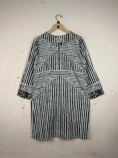 Premium Condition Summer Kurti | Preloved SAPPHIRE | Beige Cotton | Thrift Shop for Womens Islamabad Pakistan | OTS
