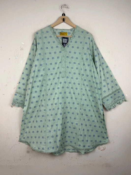 Preloved Excellent Summer Kurti by SANA SAFINAZ, Pistachio LAWN for Womens - OTS Thrift Shop Karachi Pakistan
