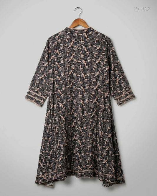 Shop Premium Condition Black Cotton Summer Kurti by CUT LABEL for Womens at OTS - Online Thrift Store Pakistan (SK-160)