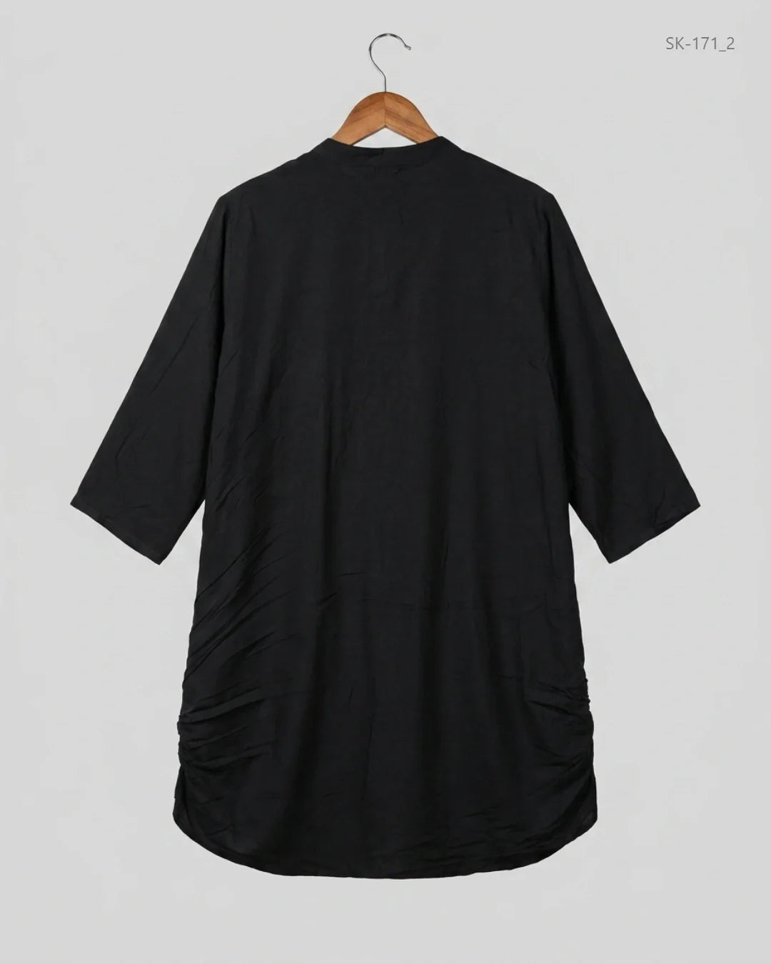 Buy Black Lelin Summer Kurti by DAMAK - Premium condition for Womens | Preloved OTS Pakistan (SK-171)