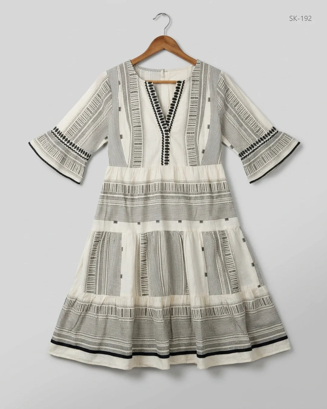 Premium Condition Summer Kurti | Preloved F&F | Black & White Khadar | Thrift Shop for Womens Karachi Pakistan | OTS