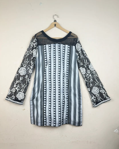 Buy Black & White LAWN Summer Kurti by Cut Label - Good condition for | Preloved OTS Pakistan (SK-33)