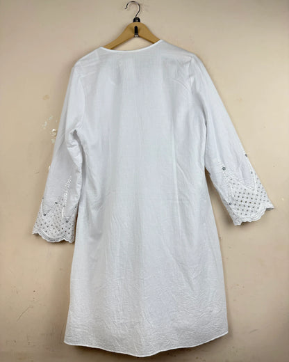 Preloved Summer Kurti by Cut Label in WHITE LAWN for - Excellent Condition | OTS Pakistan (SK-5)