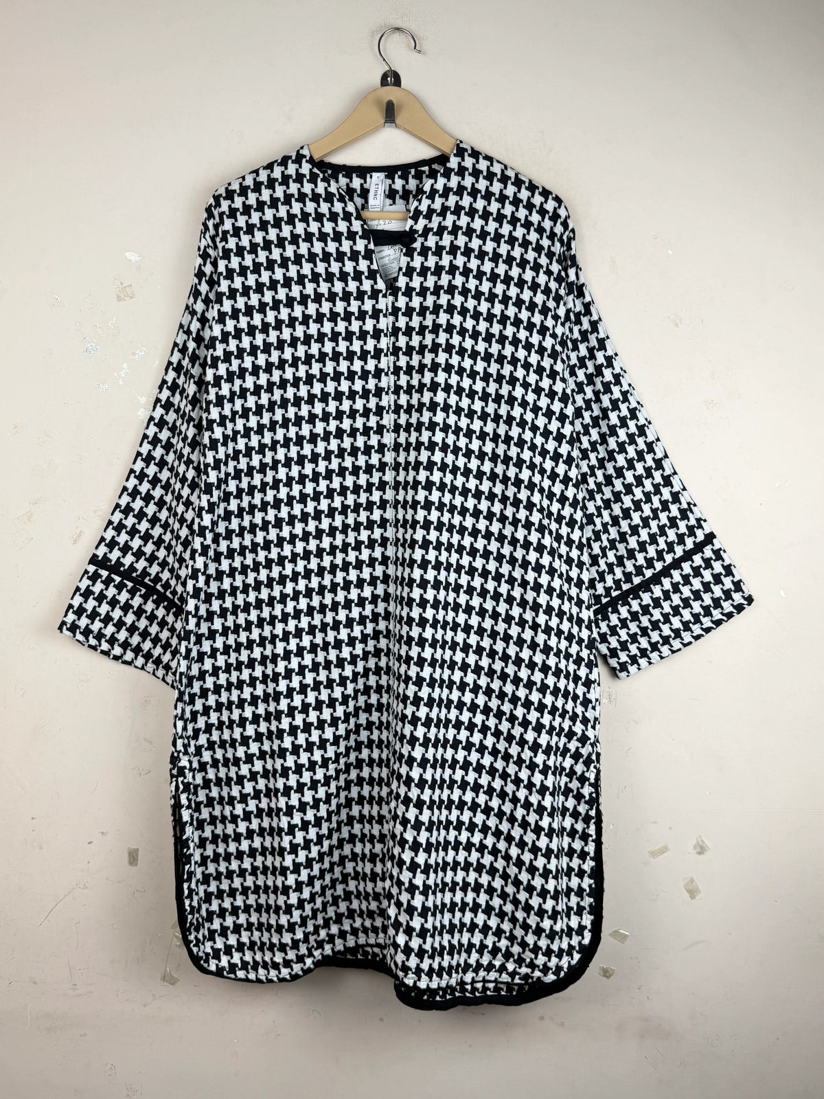 ETHNIC Black & White Summer Kurti (SK-90)
