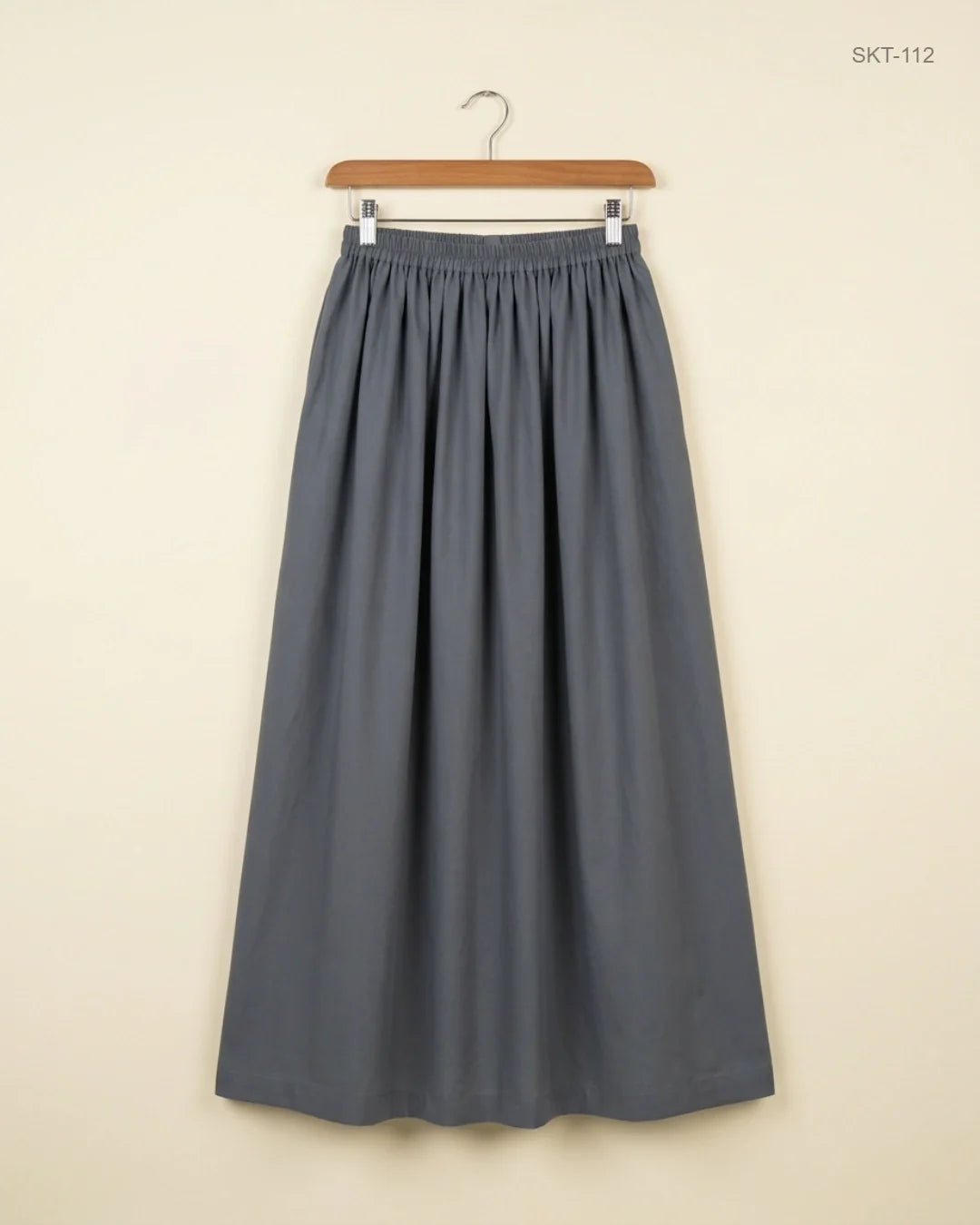 Secondhand Branded Women's skirts by CUT LABEL, Grey Polyester fabric, Premium condition, for Womens - Online Thrift Shop Peshawar Pakistan