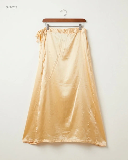 Secondhand Branded Women's skirts by CUT LABEL, Orange Polyester fabric, Excellent condition, for Womens - Online Thrift Shop Peshawar Pakistan