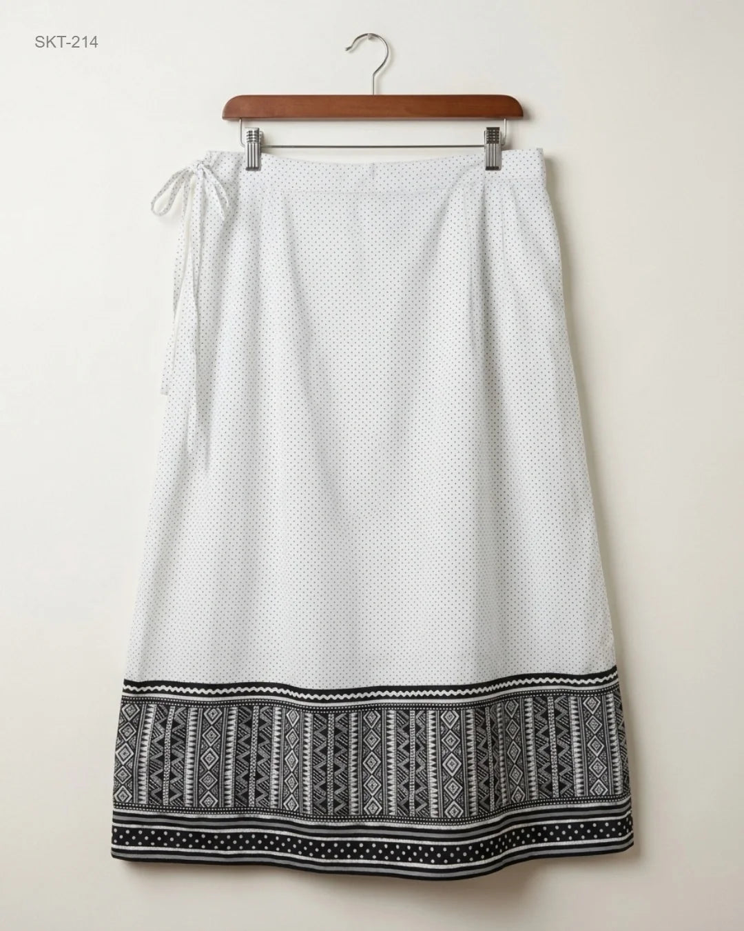 Women's skirts | CUT LABEL | Preloved Branded | White Cotton | Premium | OTS Thrift Store Lahore Pakistan