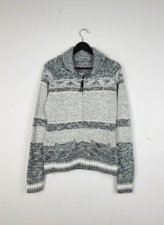 Secondhand Branded Winter Cardigans & Sweaters by Cut label, Multi Acrylic fabric, Excellent condition, for Women - Online Thrift Shop Lahore Pakistan