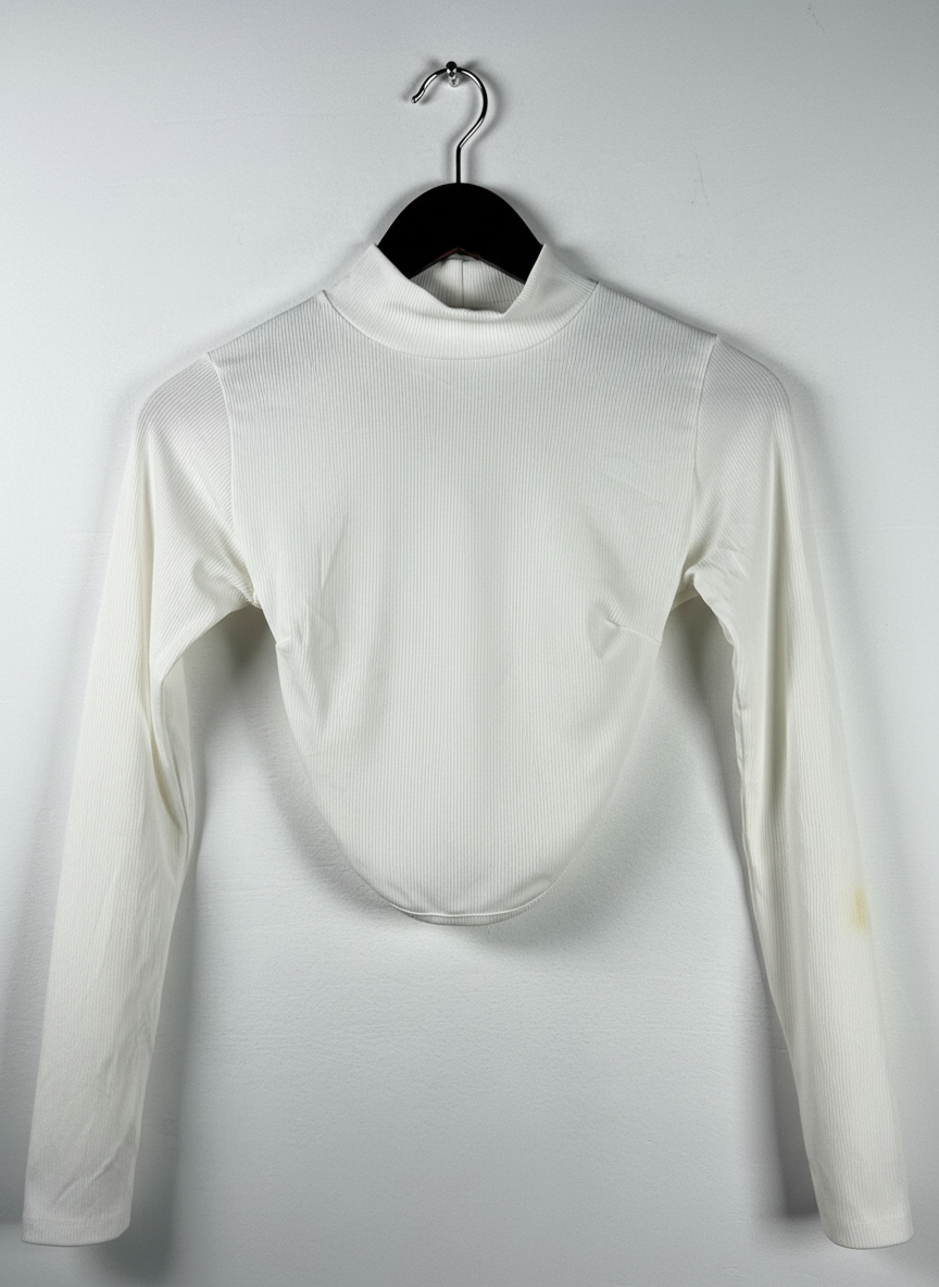 Preloved PREMIUM PLUS Winter Crop Tops by NASTY GAL, WHITE WOOL for Women - OTS Thrift Shop Peshawar Pakistan