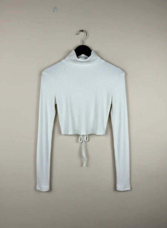 UK Imported secondhand Winter Crop Tops - Bershka brand, OffWhite Viscose, Excellent condition, for Women - Online Thrift Store Lahore Pakistan