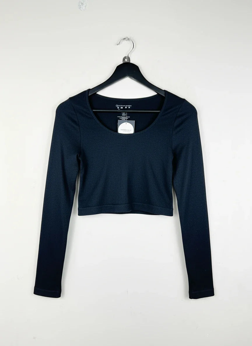 Secondhand Branded Winter Crop Tops by Primark, Black Nylon fabric, Premium condition, for Women - Online Thrift Shop Karachi Pakistan