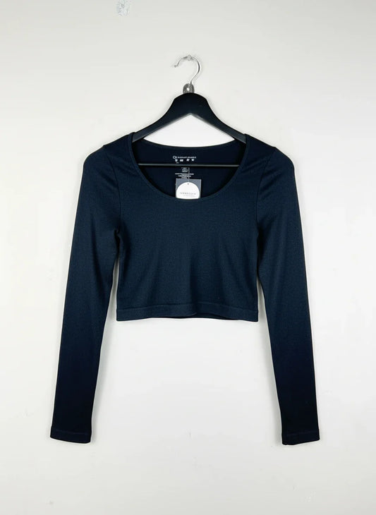 Secondhand Branded Winter Crop Tops by Primark, Black Nylon fabric, Premium condition, for Women - Online Thrift Shop Karachi Pakistan