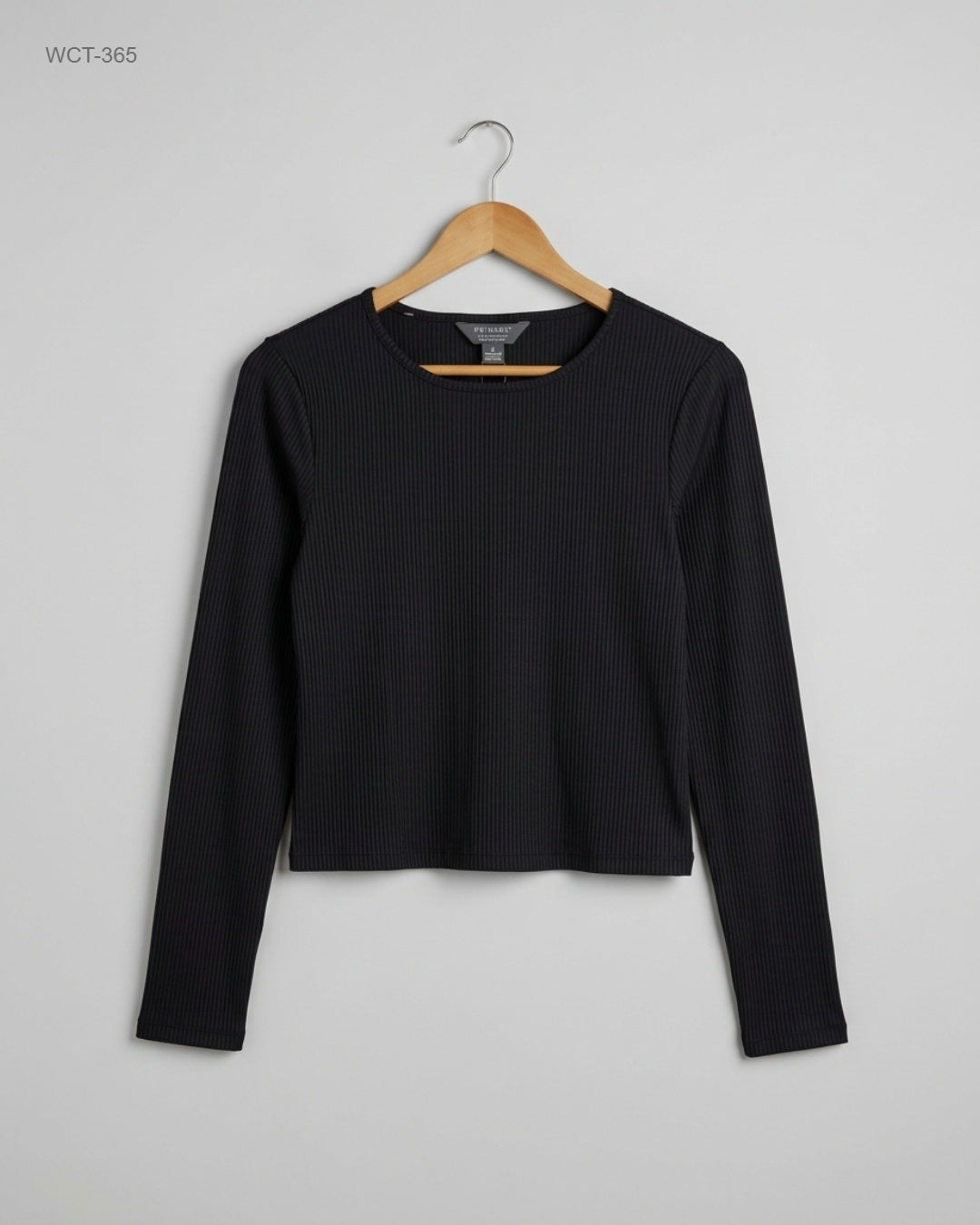 Secondhand Branded Winter Crop Tops by Primark, Black Polyester fabric, Premium condition, for Womens - Online Thrift Shop Peshawar Pakistan