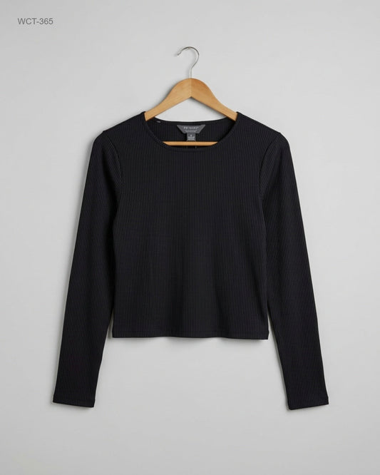 Secondhand Branded Winter Crop Tops by Primark, Black Polyester fabric, Premium condition, for Womens - Online Thrift Shop Peshawar Pakistan