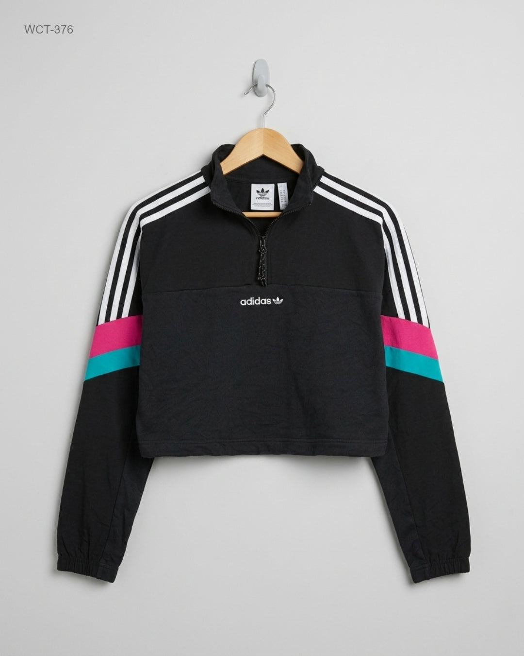 ADIDAS (WCT-376) Cropped Half-Zip Track Top