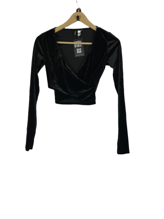 UK Imported secondhand Winter Crop Tops - H&M brand, Black Polyester, Premium condition, for Women - Online Thrift Store Lahore Pakistan