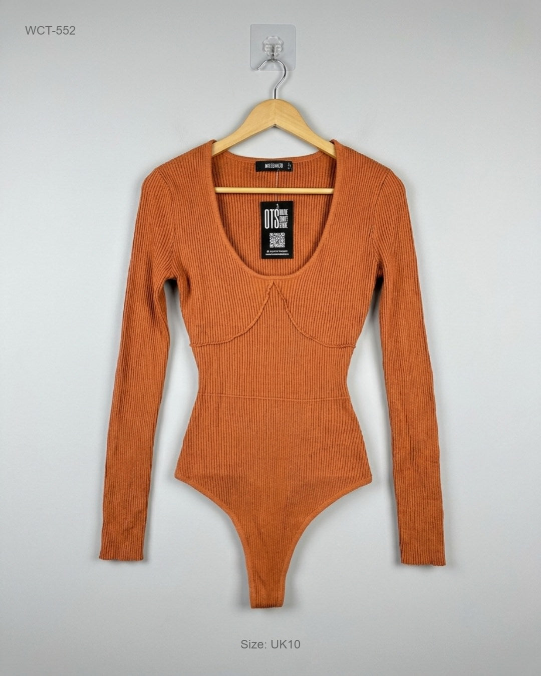 MISSGUIDED (WCT-552) Ribbed Long-Sleeve Bodysuit