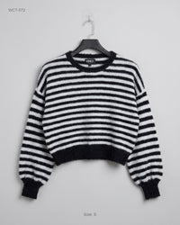 ONLY (WCT-572) Striped Fuzzy Crop Sweater