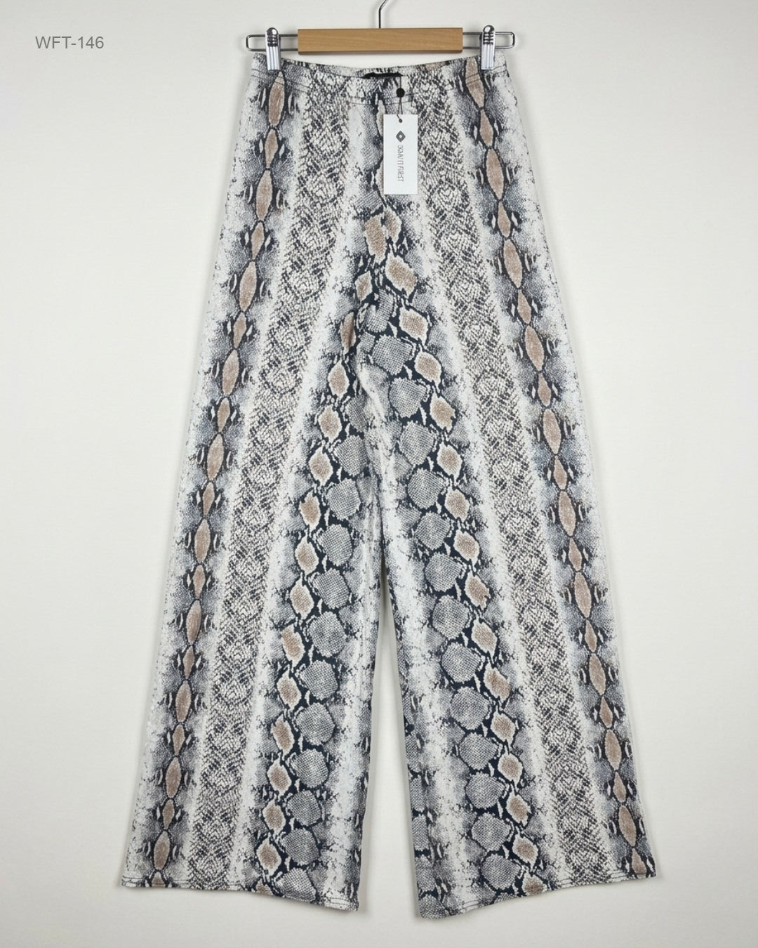 I SAW IT FIRST (WFT-146) Wide-Leg Snakeskin Trousers