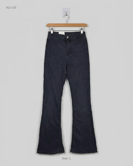 Premium Condition Women Jeans | Preloved BERSHKA | Black Denim | Thrift Shop for Peshawar Pakistan | OTS