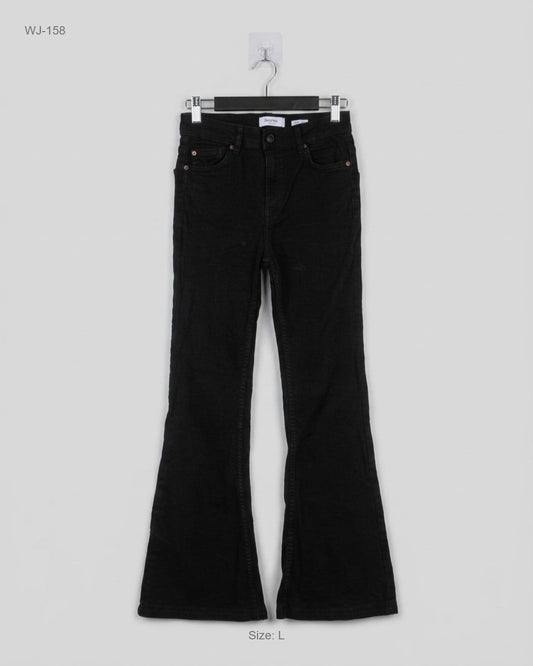 Women Jeans | Bershka | Preloved Branded | Black Cotton | Premium | OTS Thrift Store Lahore Pakistan