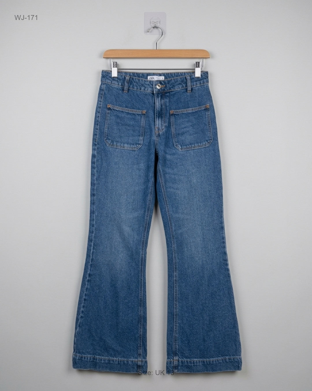 Secondhand Branded Women Jeans by ZARA, BLUE Contton fabric, Premium condition, for - Online Thrift Shop Peshawar Pakistan