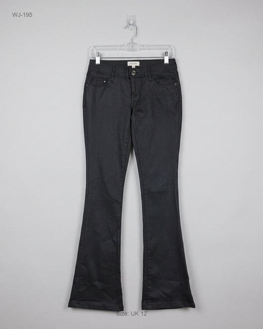 Secondhand Branded Women Jeans by RIVER ISLAND, Black Contton fabric, Premium condition, for - Online Thrift Shop Lahore Pakistan
