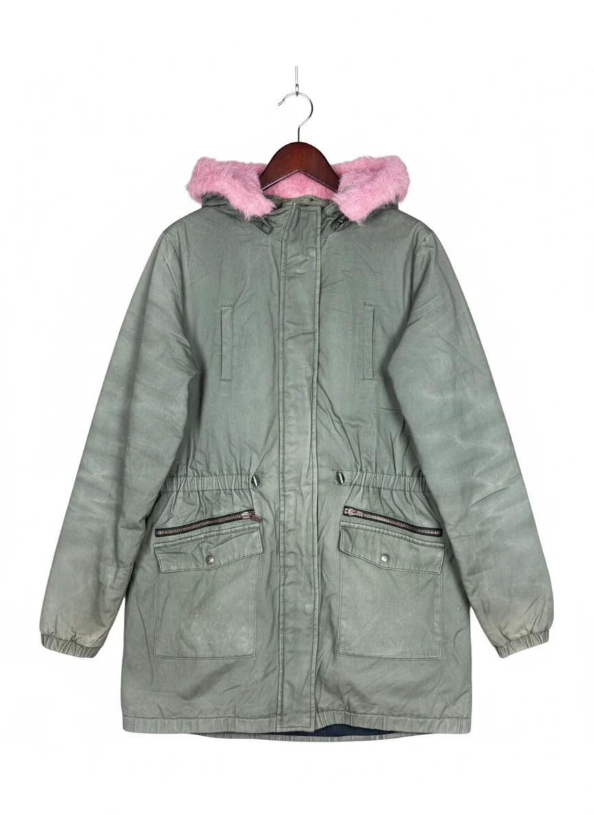 Shop Premium Bomber & Puffer Jackets by Very | Preloved Branded Clothes | Green Cotton | Women | OTS Thrift Store Peshawar Pakistan