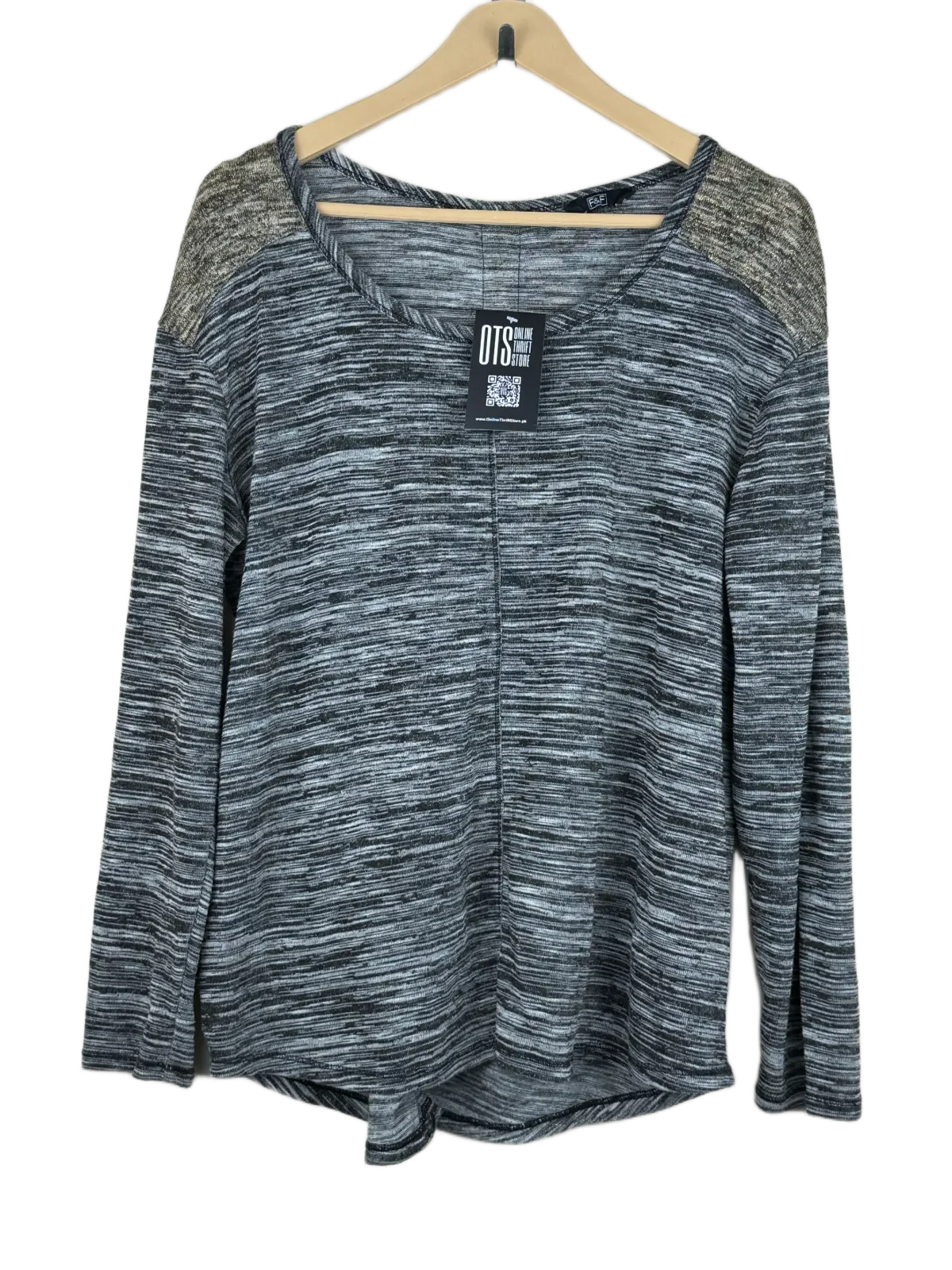UK Imported secondhand Winter Knitted Tops - Unknown brand, Grey Polyester, Excellent condition, for Women - Online Thrift Store Islamabad Pakistan