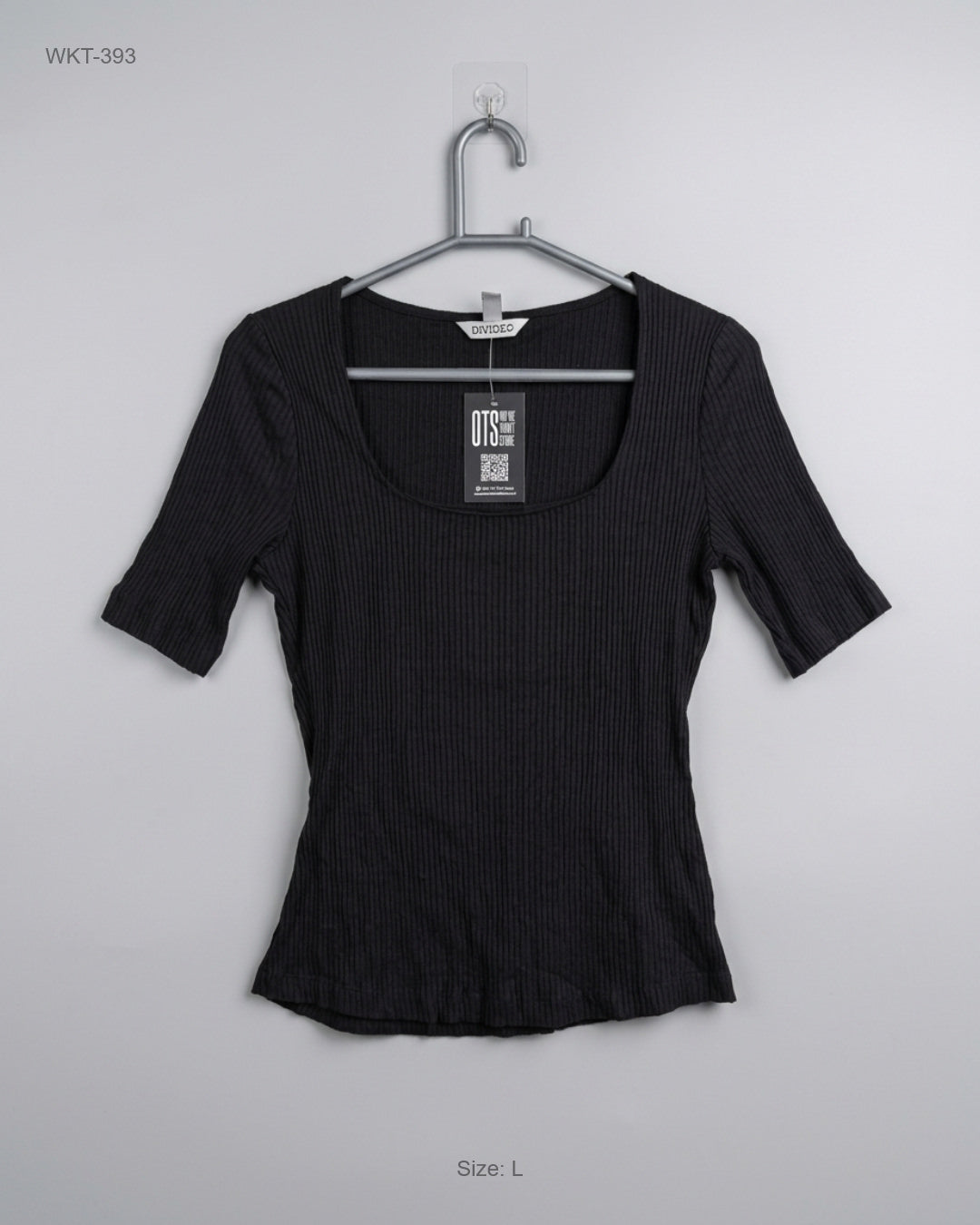 Winter Knitted Tops | H&M | Preloved Branded | Black Polyester | Premium | OTS Thrift Store Lahore Pakistan