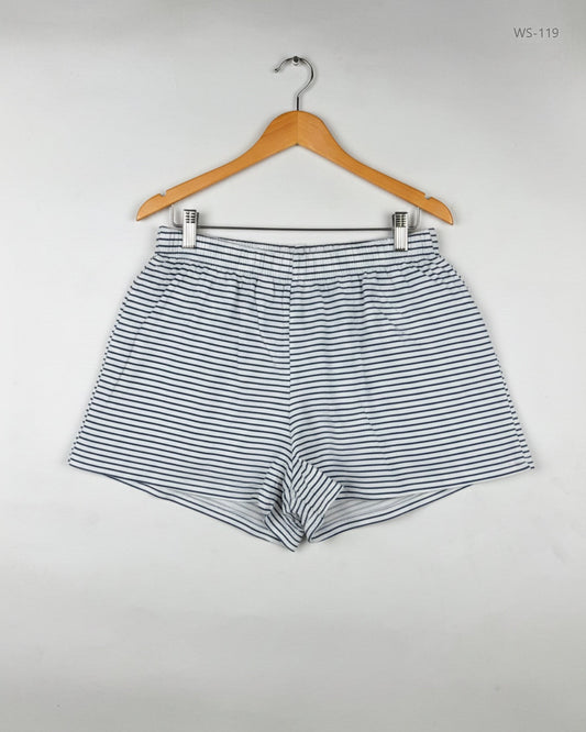 Secondhand Branded Womens Shorts by H&M, White Cotton fabric, Premium condition, for Women - Online Thrift Shop Lahore Pakistan