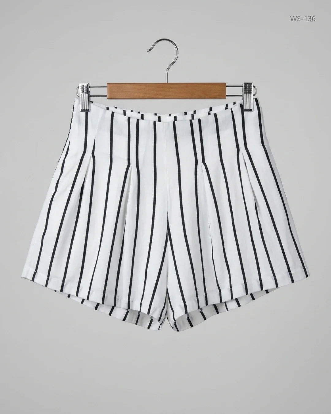 UK Imported secondhand Womens Shorts - Unknown brand, Black & White Polyester, Premium condition, for Women - Online Thrift Store Karachi Pakistan