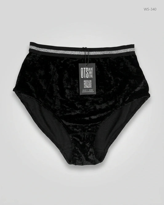 Secondhand Branded Womens Shorts by Stradivarius, Black Polyester fabric, Premium condition, for Women - Online Thrift Shop Karachi Pakistan