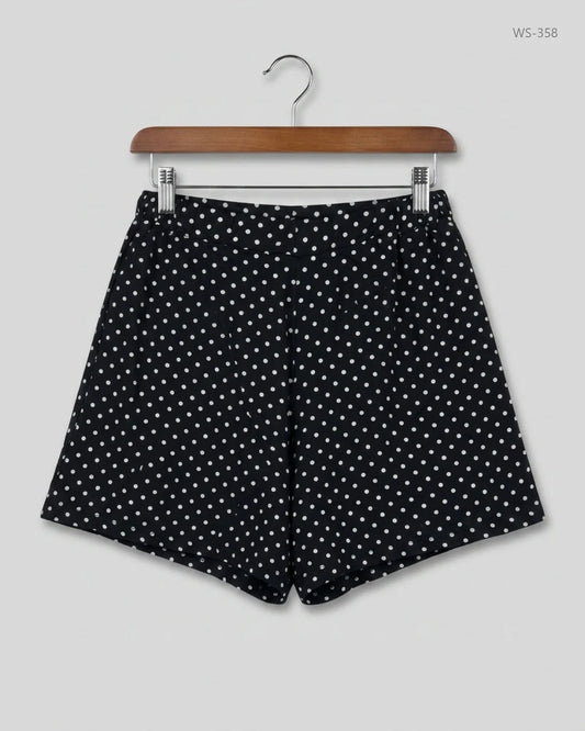 Premium Condition Womens Shorts | Preloved PRETTYLITTLETHING | Black Polyester | Thrift Shop for Women Peshawar Pakistan | OTS