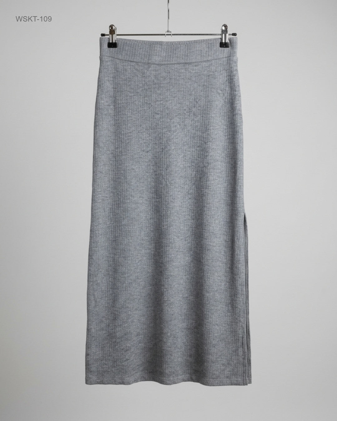HALARA (WSKT-109) Ribbed Maxi Skirt