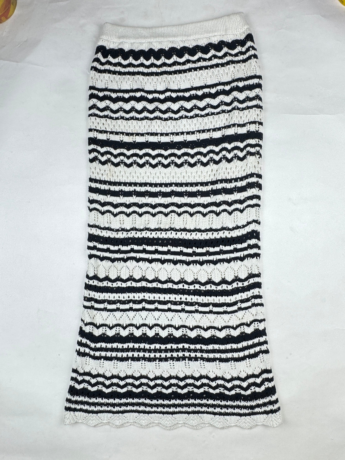 F&F Black & White Knit Maxi Skirt buy preloved clothing online Pakistan - image 2
