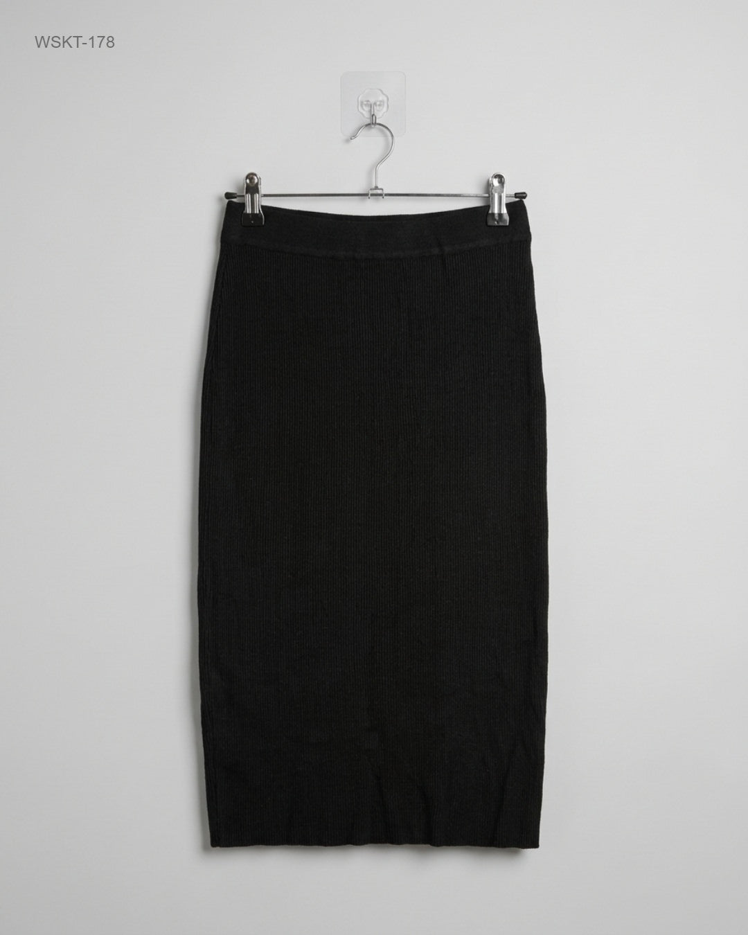 WOMEN Black Ribbed Knit Pencil Skirt buy preloved clothing online Pakistan