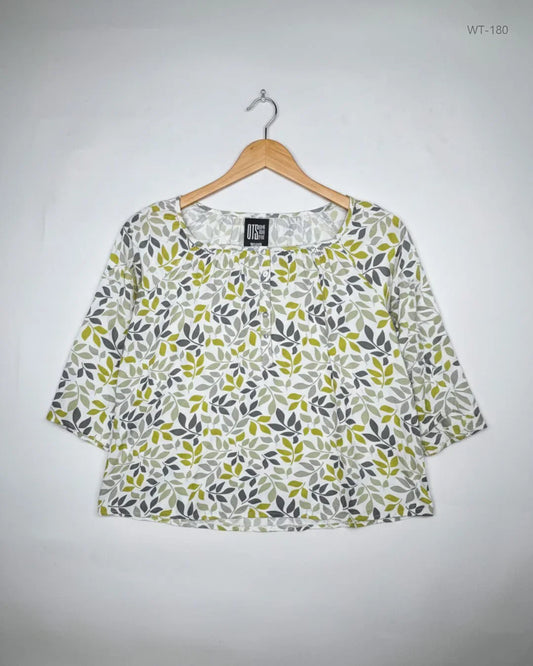 Secondhand Branded Womens Summer Tops by Klass, White Polyester fabric, Premium condition, for Women - Online Thrift Shop Islamabad Pakistan