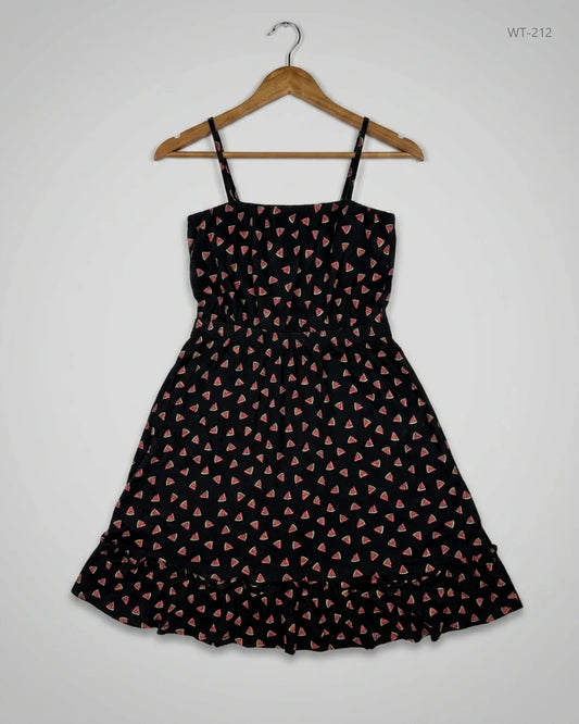 Secondhand Branded Womens Summer Tops by New Look, Black Cotton fabric, Premium condition, for Women - Online Thrift Shop Karachi Pakistan