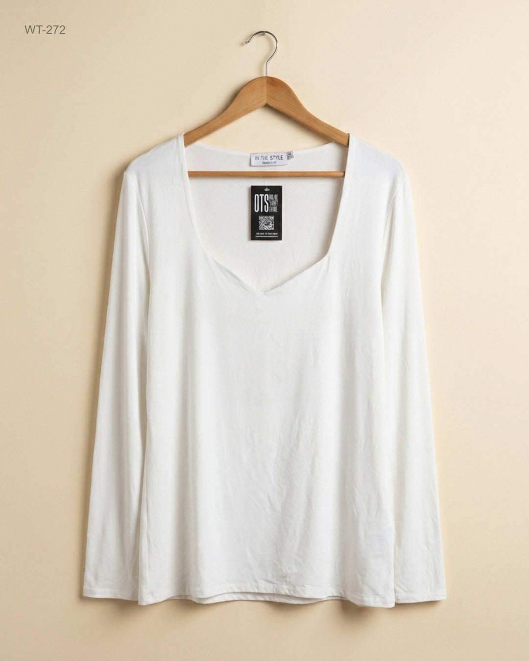 IN THE STYLE (WT-272) Long-Sleeve Scoop Neck Top