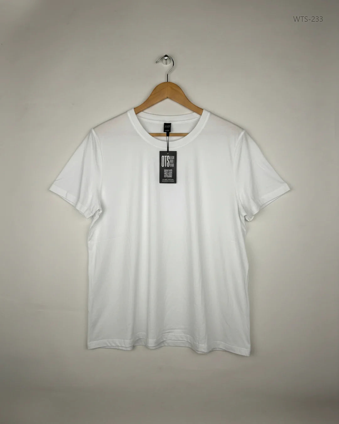 Secondhand Branded Womens Tshirts by Shein, White Polyester fabric, Premium condition, for - Online Thrift Shop Peshawar Pakistan