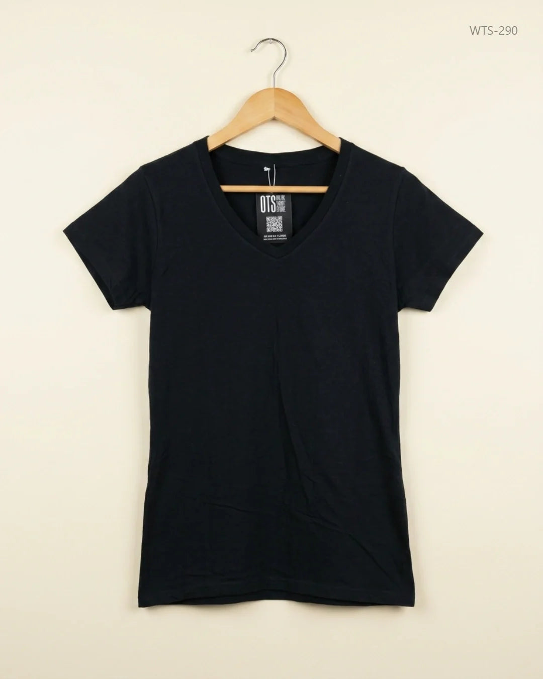 Preloved Premium Womens Tshirts by Gildan, Black Cotton for Womens - OTS Thrift Shop Lahore Pakistan