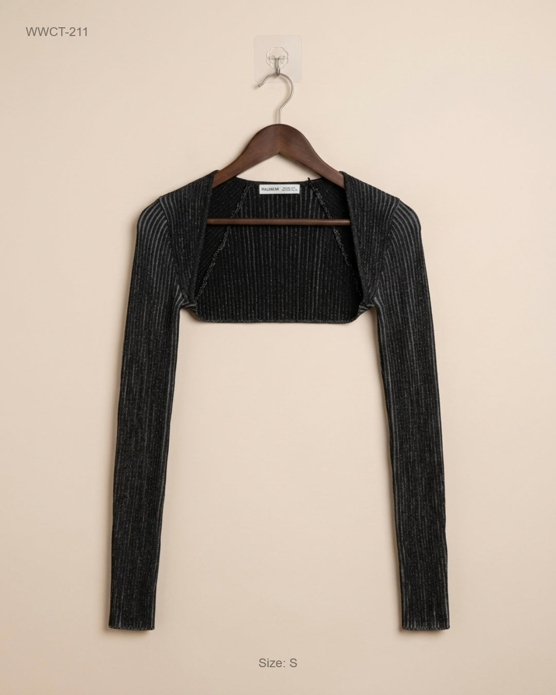 UK Imported secondhand Women Winter Crop Tops - Pull & Bear brand, Black Polyester, Premium condition, for Women - Online Thrift Store Lahore Pakistan